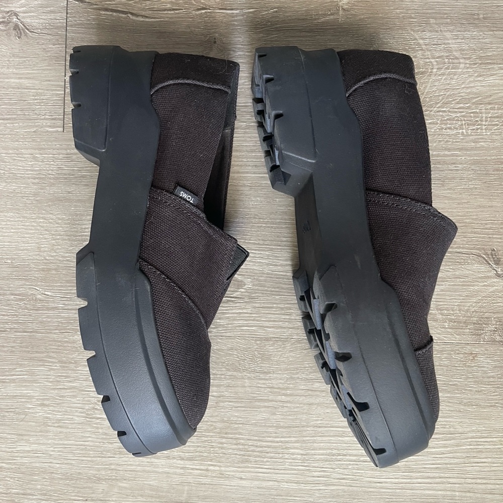 TOMS ALPARGATA COMBAT SLIP ON SHOE - Picture 3 of 6